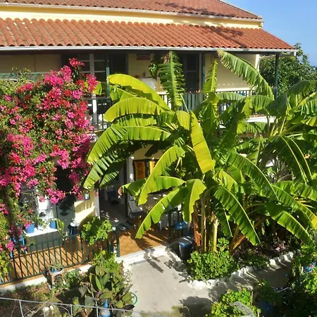 Pension Telis Und Brigitte 1 Πέλεκας