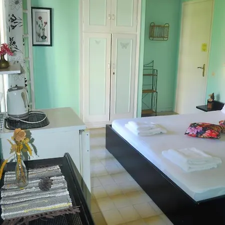 Διαμέρισμα Pension Telis Und Brigitte 1 *